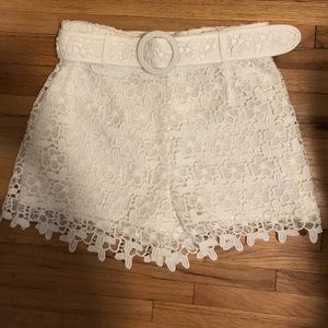 Morpheus item ditto white shorts